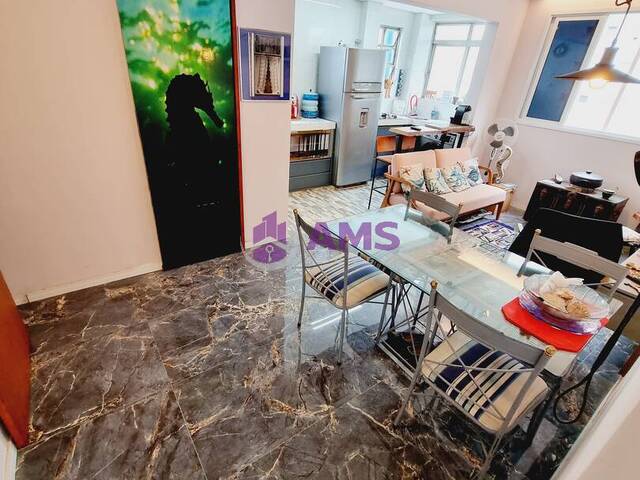 #107 - Apartamento para Venda em São Vicente - SP