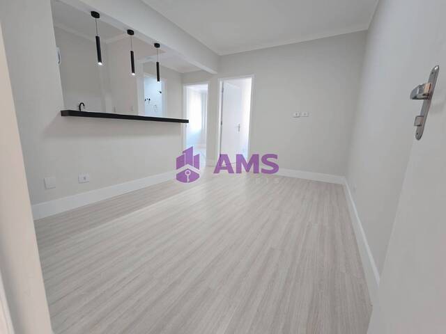 Apartamento para Venda em Santos - 2